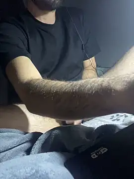 Snapshot of giorgakaci69 chatting on 26, 11, 2025 giorgakaci69 online show from 26, 11, 2025