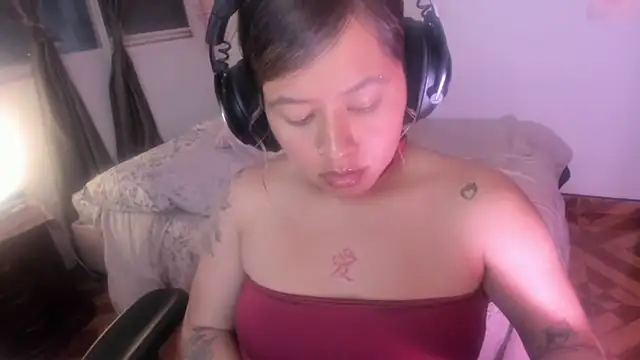 Snapshot of StephaniFox chatting on 10, 3, 2026 StephaniFox online show from 10, 3, 2026