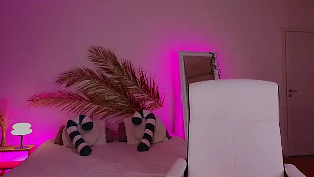 mo11y kitten online show from 19, 12, 2024