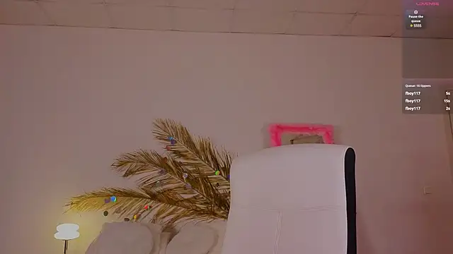 mo11y kitten online show from 15, 3, 2025