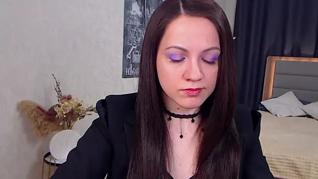 SusanMorado online show from 27, 2, 2025