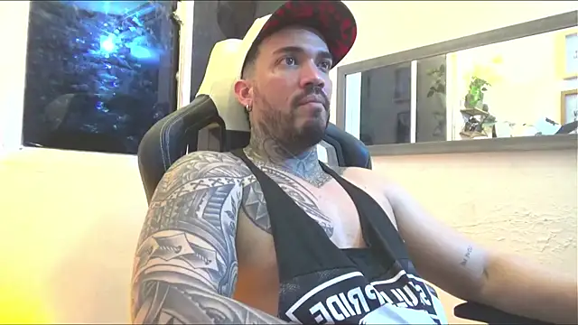 Angel sex latin online show from 9, 1, 2025