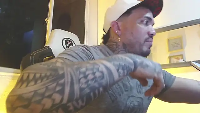 Angel sex latin online show from 24, 2, 2025