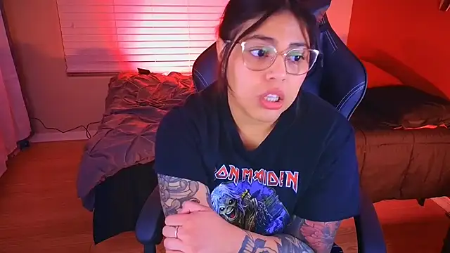 miacanela xo online show from 31, 12, 2024