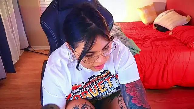 miacanela xo online show from 9, 1, 2025