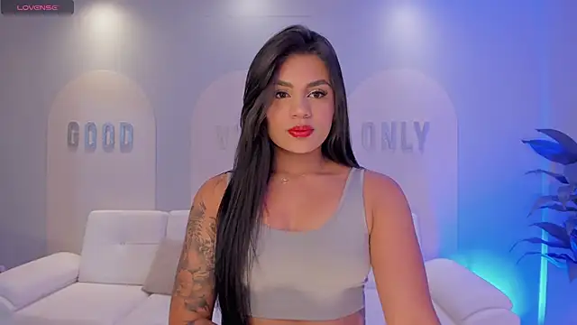 NicoleSanz  online show from 9, 1, 2025