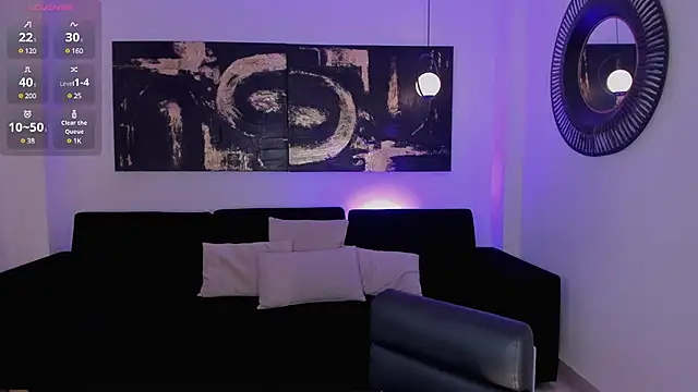 NicoleSanz  online show from 29, 1, 2025