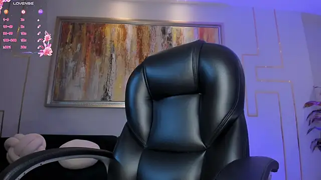 NicoleSanz  online show from 10, 9, 2025
