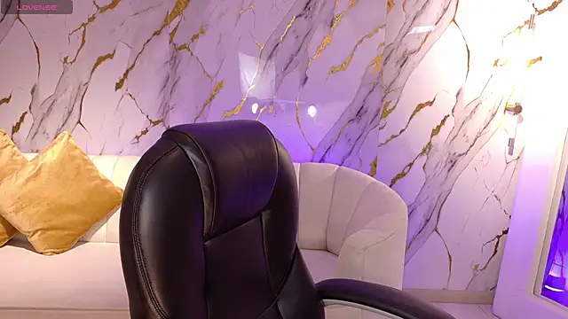 ViolettCastel online show from 7, 2, 2026