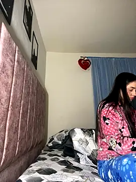 Kimmymadison- online show from 1, 11, 2025