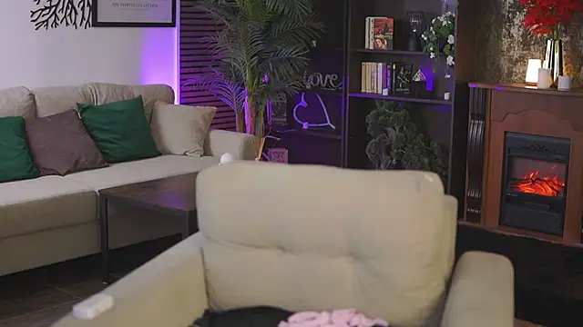 EvaSunderland online show from 6, 2, 2025