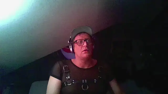 Bigthroaterboy online show from 4, 12, 2024