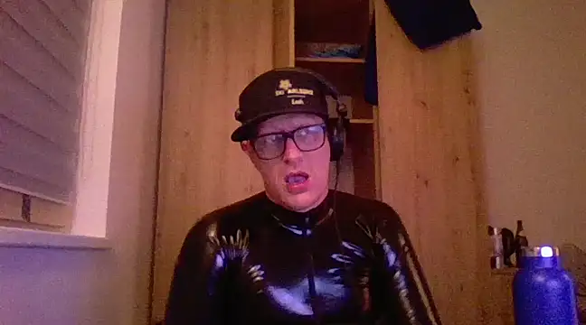 Bigthroaterboy online show from 3, 3, 2025