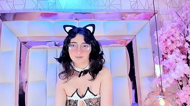 SaraMartini1 online show from 9, 11, 2025