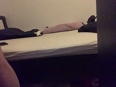 Snapshot of KendrickJiz chatting on 8, 3, 2025 KendrickJiz online show from 8, 3, 2025