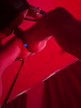 Snapshot of trash4cash chatting on 15, 11, 2025 trash4cash online show from 15, 11, 2025