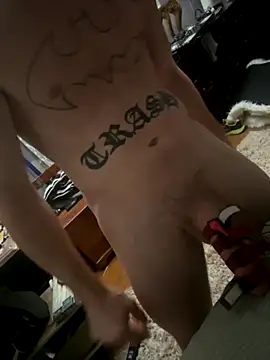 Snapshot of trash4cash chatting on 17, 11, 2025 trash4cash online show from 17, 11, 2025