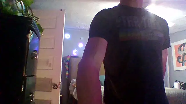 Snapshot of trash4cash chatting on 24, 11, 2025 trash4cash online show from 24, 11, 2025