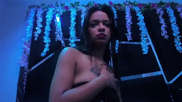 MaddyHudson online show from 10, 10, 2025