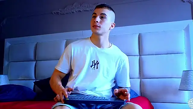 Snapshot of AsmodeoCox chatting on 20, 1, 2025 AsmodeoCox online show from 20, 1, 2025