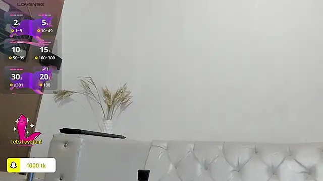 Shayla27 online show from 6, 12, 2024