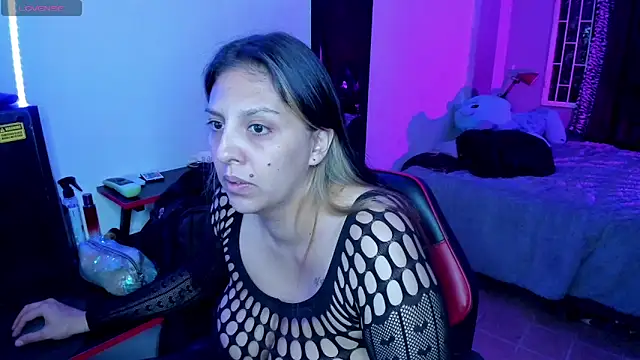 MIABOOBS   online show from 10, 10, 2025