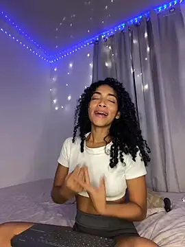 nicoleebony1 online show from 4, 1, 2025