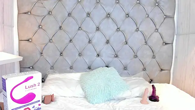 leigh-angels online show from 31, 12, 2024