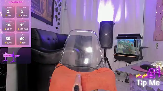 Snapshot of sweet_kamil chatting on 6, 11, 2025 sweet kamil online show from 6, 11, 2025