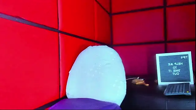 Haileybieberr online show from 5, 11, 2025