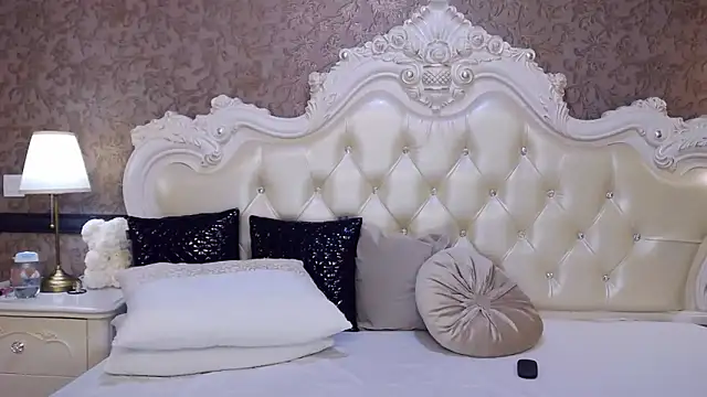 Snapshot of OliveWilson chatting on 6, 2, 2025 OliveWilson online show from 6, 2, 2025