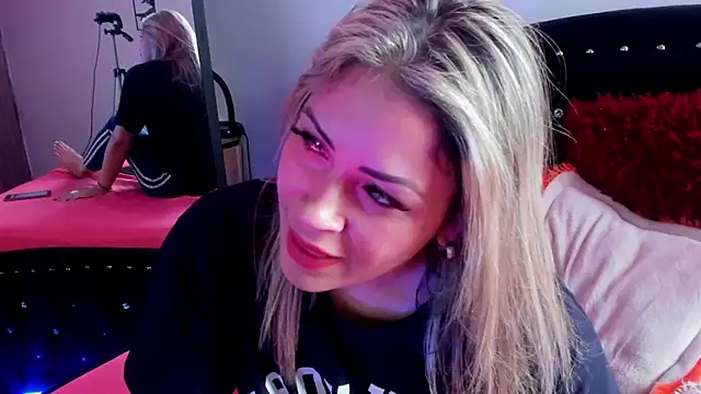 Natalia Montoya online show from 9, 2, 2025