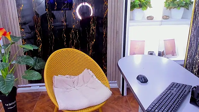 AlixLong online show from 11, 1, 2025