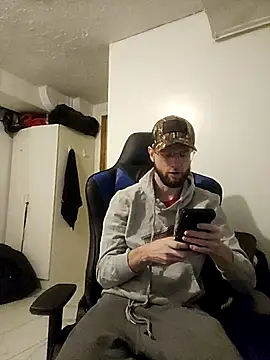 Snapshot of Talenjames4 chatting on 29, 10, 2025 Talenjames4 online show from 29, 10, 2025