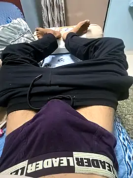 Yours1311 online show from 10, 4, 2026