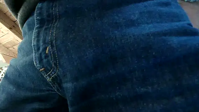 Snapshot of TWENTYONE0021 chatting on 7, 1, 2025 TWENTYONE0021 online show from 7, 1, 2025