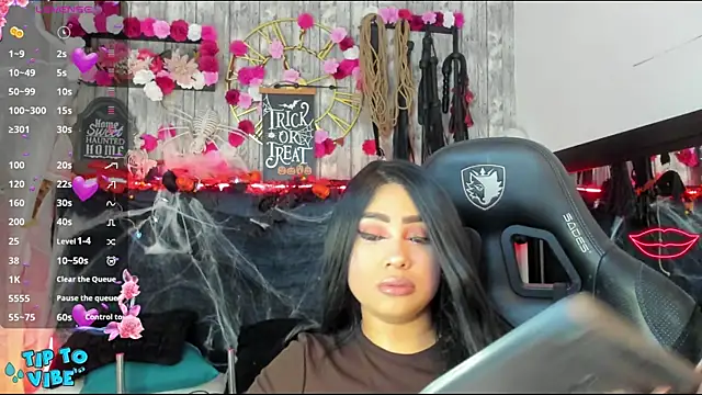 Neko Misaki online show from 19, 10, 2025