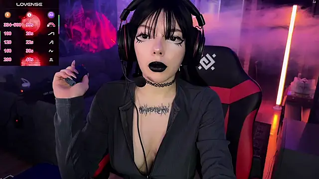 Snapshot of Eva-miller1 chatting on 10, 11, 2025 Eva-miller1 online show from 10, 11, 2025