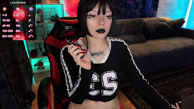 Snapshot of Eva-miller1 chatting on 17, 11, 2025 Eva-miller1 online show from 17, 11, 2025