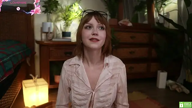 Snapshot of electric_babe chatting on 9, 10, 2025 electric babe online show from 9, 10, 2025