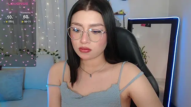 mily thomson b  online show from 10, 11, 2025