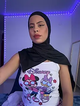 Snapshot of JannaNader12 chatting on 20, 2, 2025 JannaNader12 online show from 20, 2, 2025