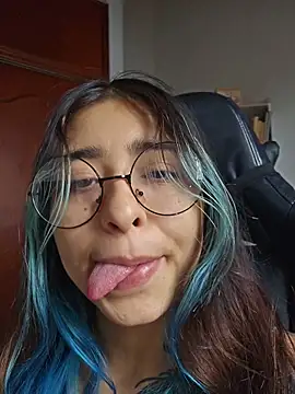 sweetcoralinee online show from 18, 3, 2026