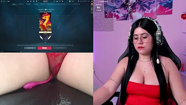 DanielaHang online show from 3, 3, 2025