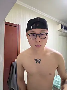 Snapshot of Eric246 chatting on 6, 3, 2026 Eric246 online show from 6, 3, 2026