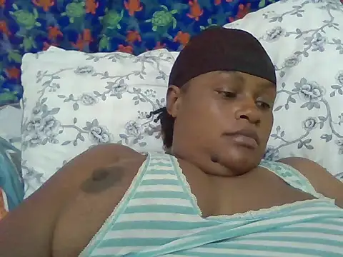 Snapshot of tight_pussy_gall chatting on 13, 11, 2025 tight pussy gall online show from 13, 11, 2025