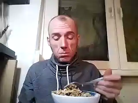 Snapshot of BongChannel chatting on 6, 1, 2025 BongChannel online show from 6, 1, 2025