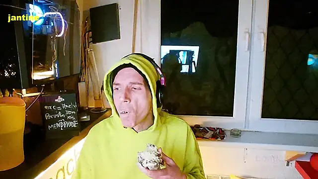 Snapshot of BongChannel chatting on 10, 2, 2025 BongChannel online show from 10, 2, 2025