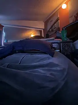 Snapshot of bigdickgio6923 chatting on 1, 3, 2026 bigdickgio6923 online show from 1, 3, 2026