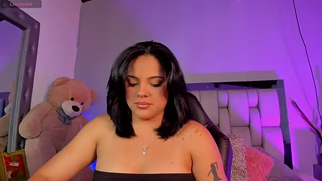 lunamartiinez online show from 15, 12, 2024